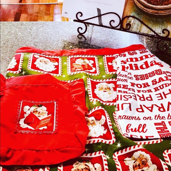Xmas apron with removable hand towel - Picture 2 of 13